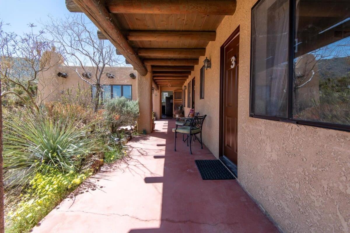 Renovated Lodge - Room 3 With Pool Access Joshua Tree Luaran gambar